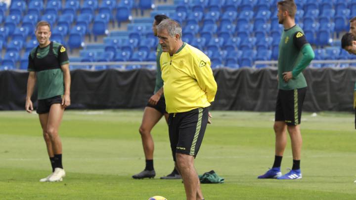 Paco Herrera: "Si ganamos nos haría ver que somos capaces"