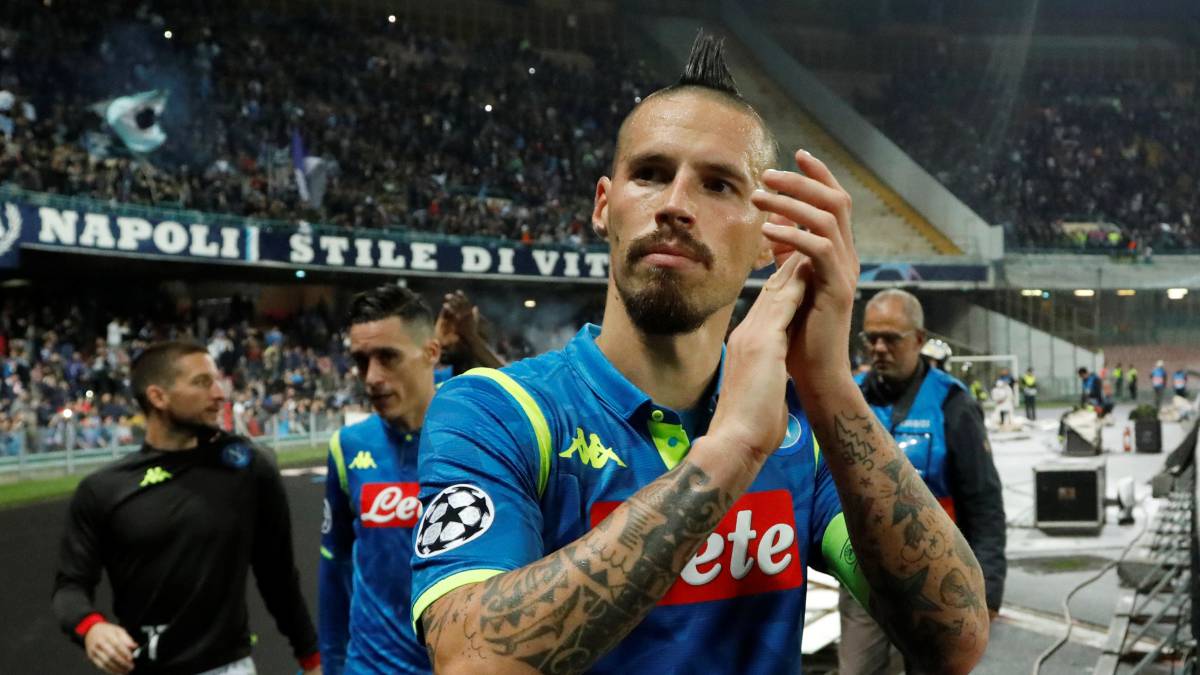 Hamsik deja el Nápoles y ficha por el Dalian Yifang chino
