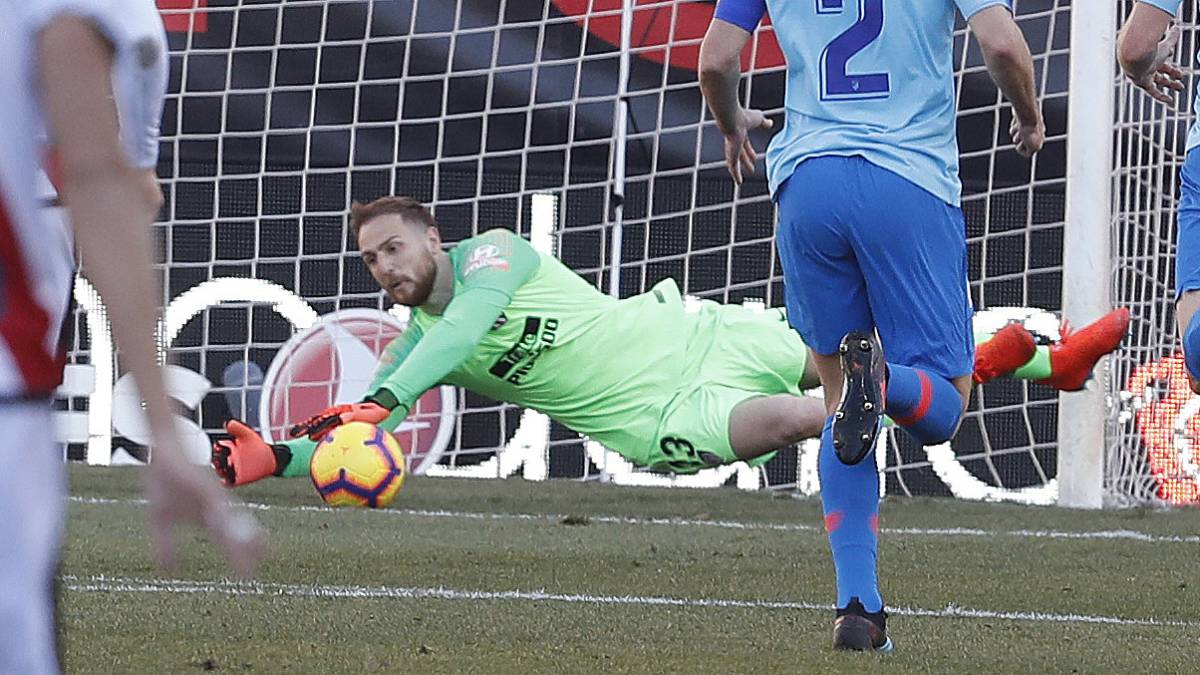 Oblak: "Atlético and my agent are talking about my renewal"