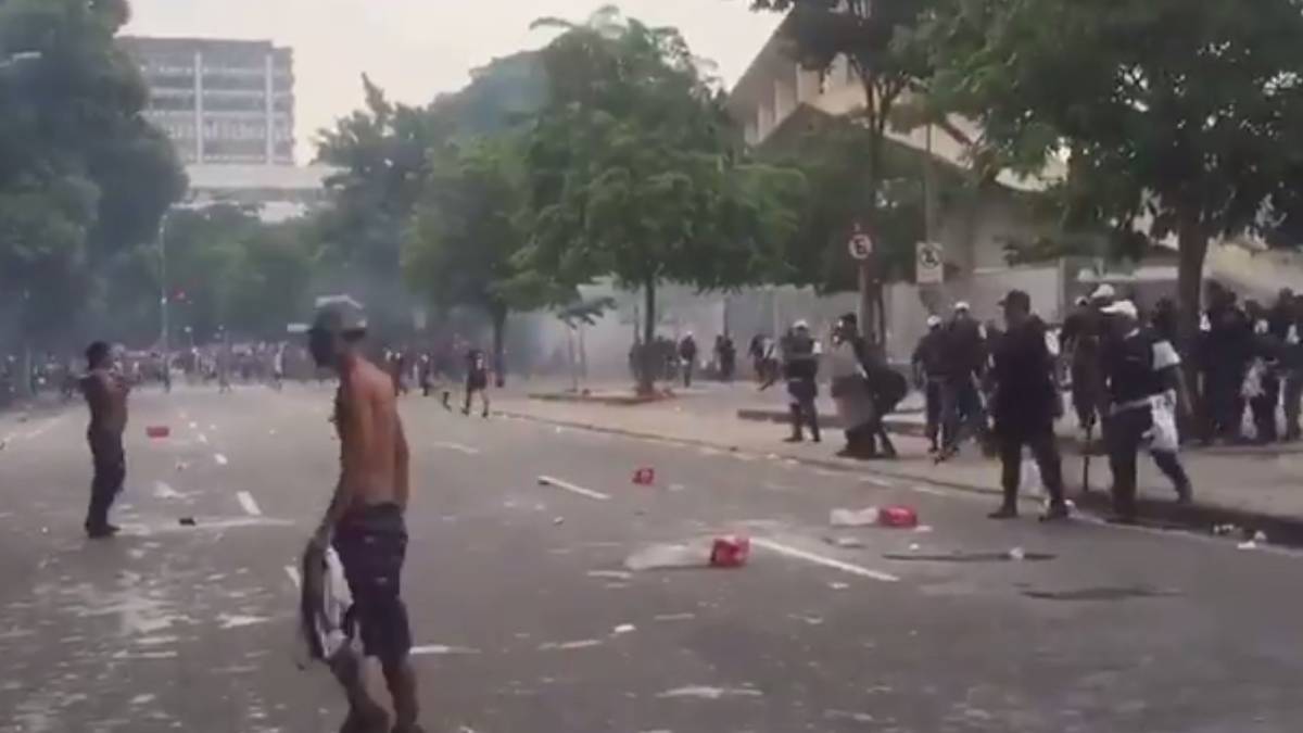 Incidentes antes del arranque de la Copa Guanabara.