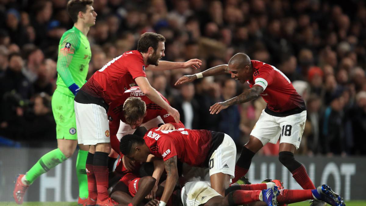 Pogba resucita ante el Chelsea