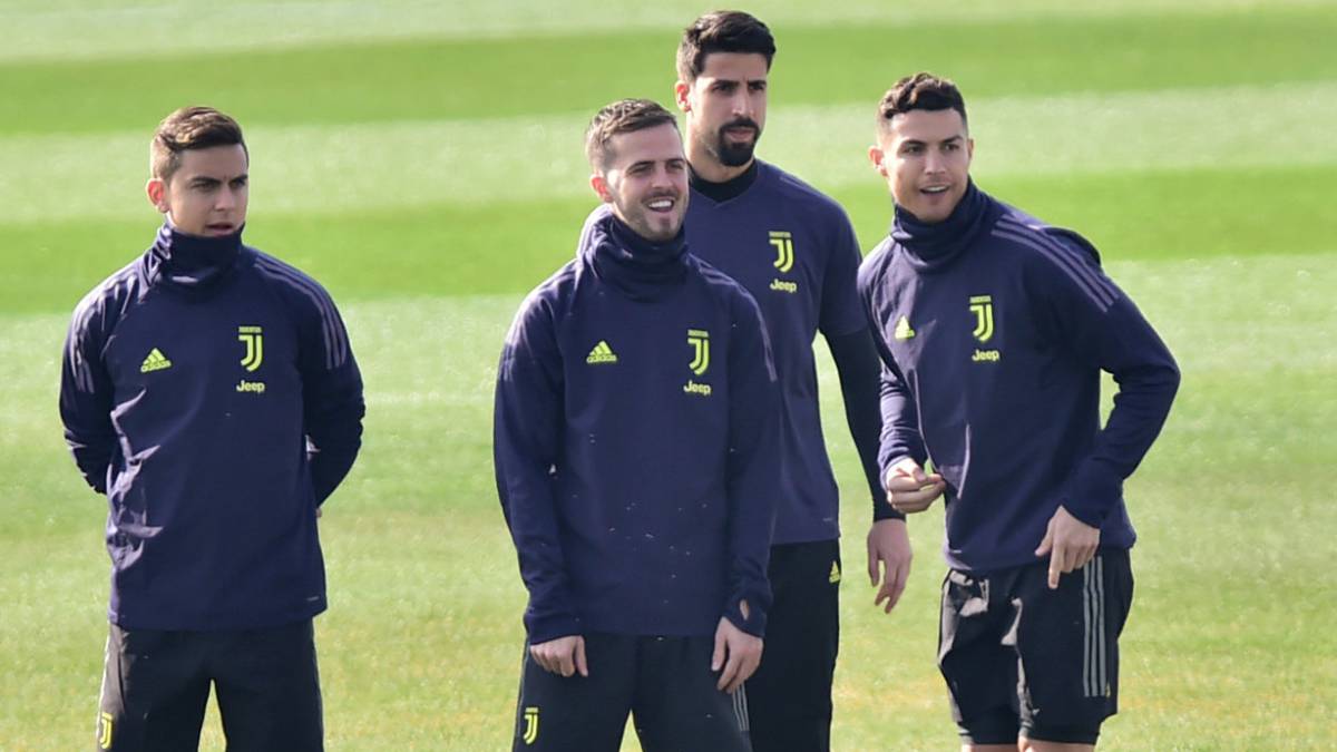 Pjanic: "Hay que ser pacientes y demostrar nuestro nivel"