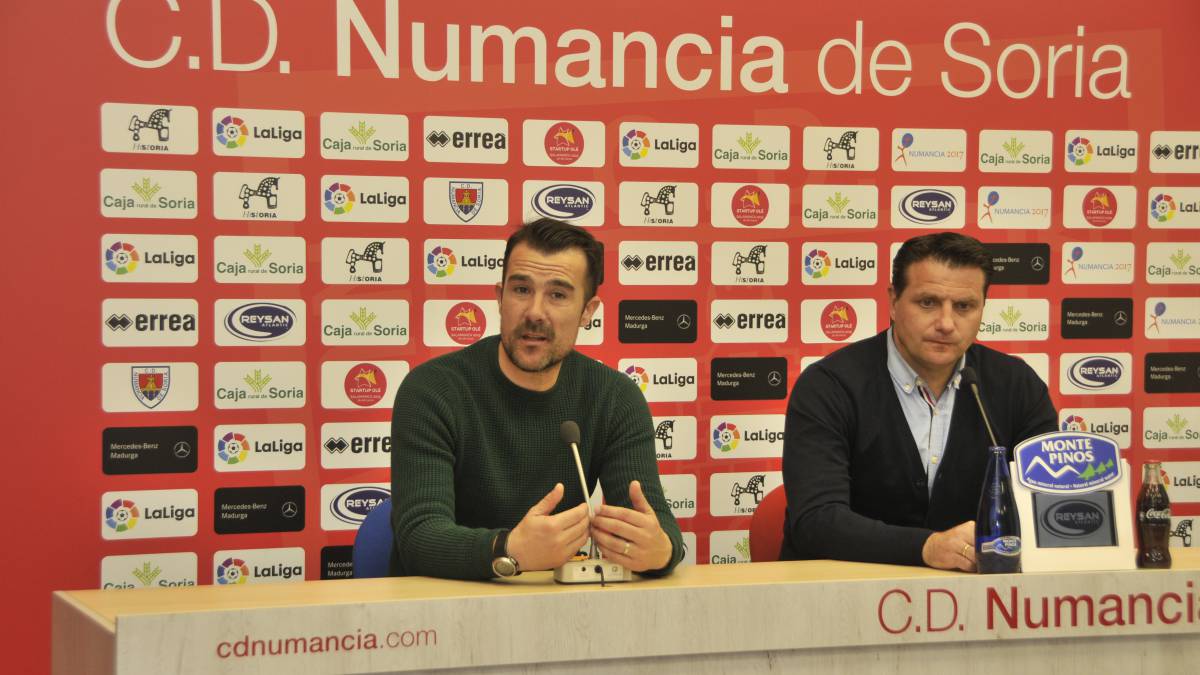 "Cuando un entrenador se queda es gracias a los futbolistas"