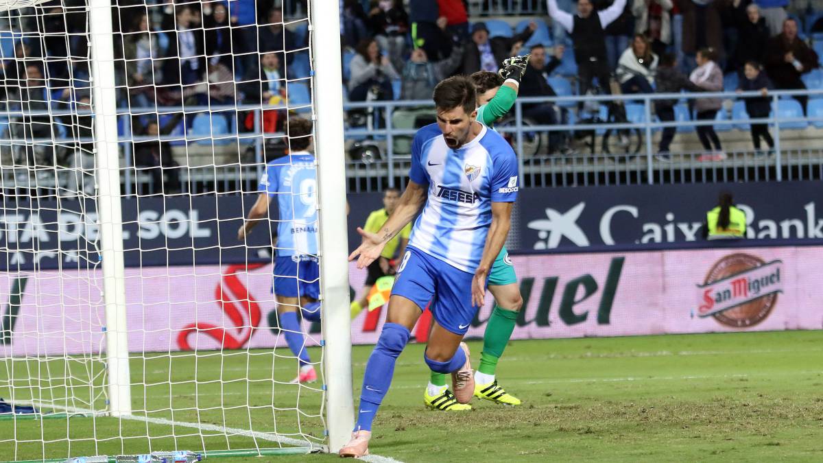 LESCHUK celebra un gol