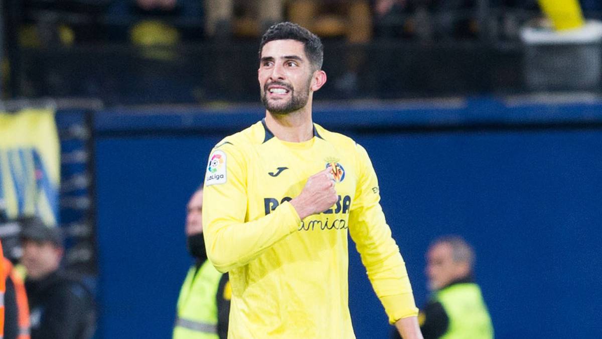 Álvaro celebra un gol con el Villarreal.