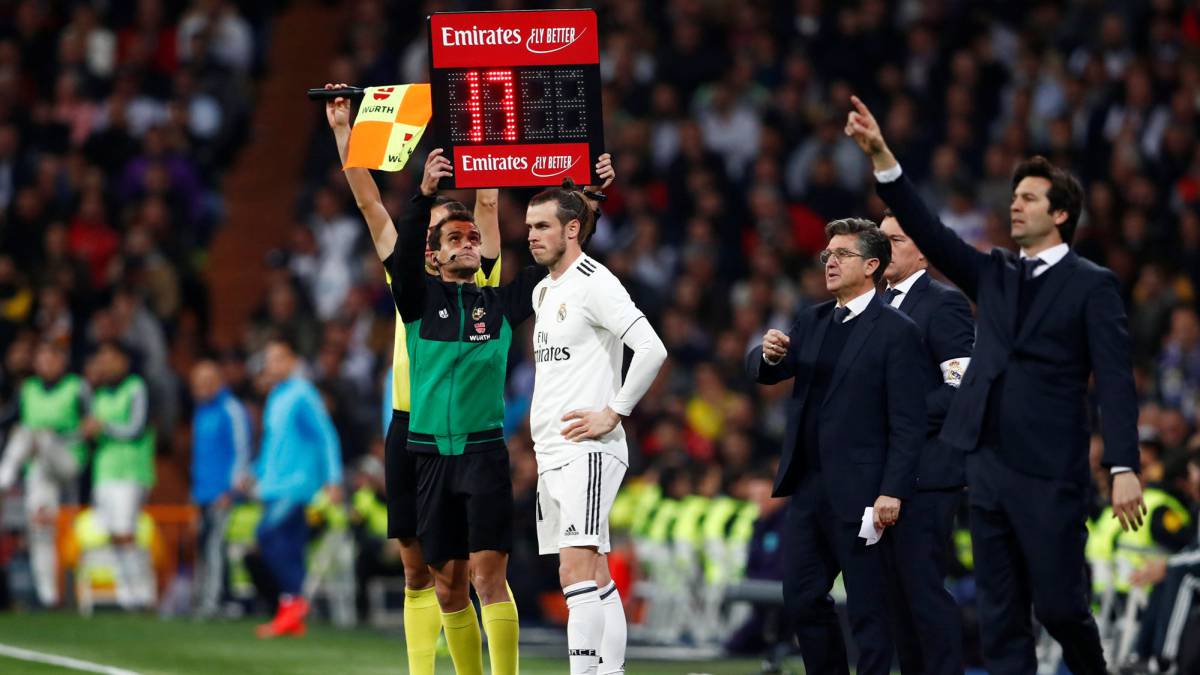 Solari apremió a Bale en el cambio: "¡Eres tú, vamos!"