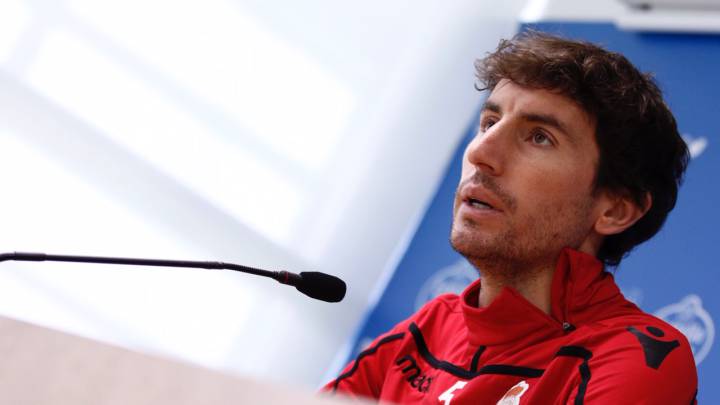 Pedro Mosquera en la sala de prensa de Abegondo