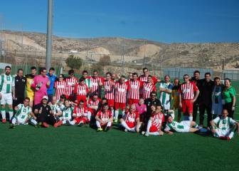 El Almería y el Córdoba se miden en un sentido homenaje