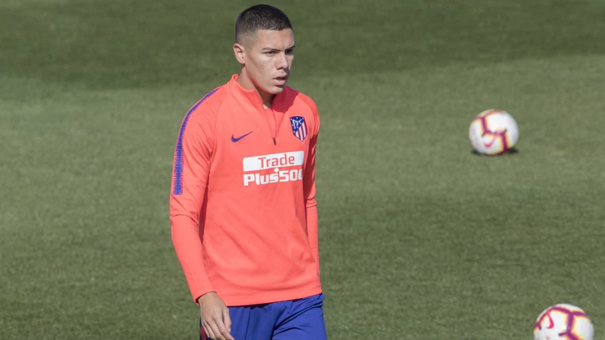 Nehuén Pérez, durante un entrenamiento del Atlético.