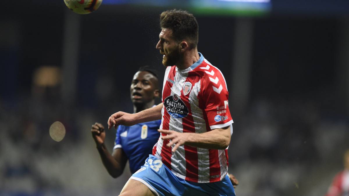 El Lugo salva un punto en el descuento y coge aire