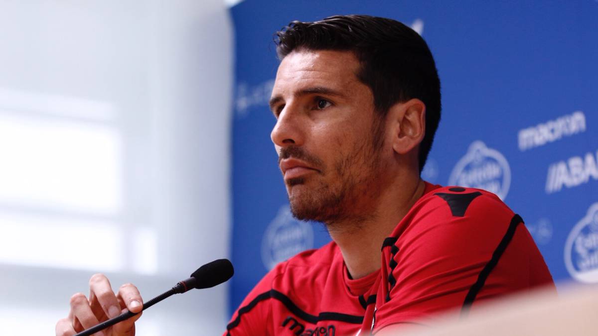 Vicente Gómez en la sala de prensa de Riazor
