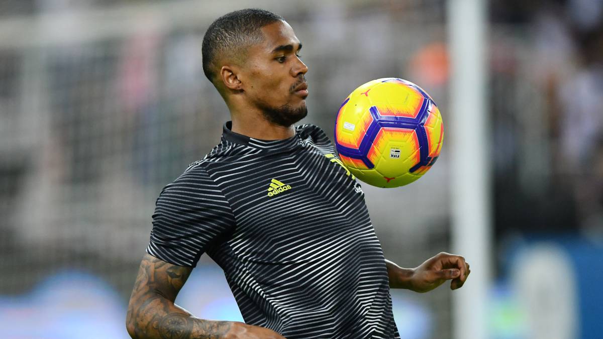 Douglas Costa apunta al Atlético