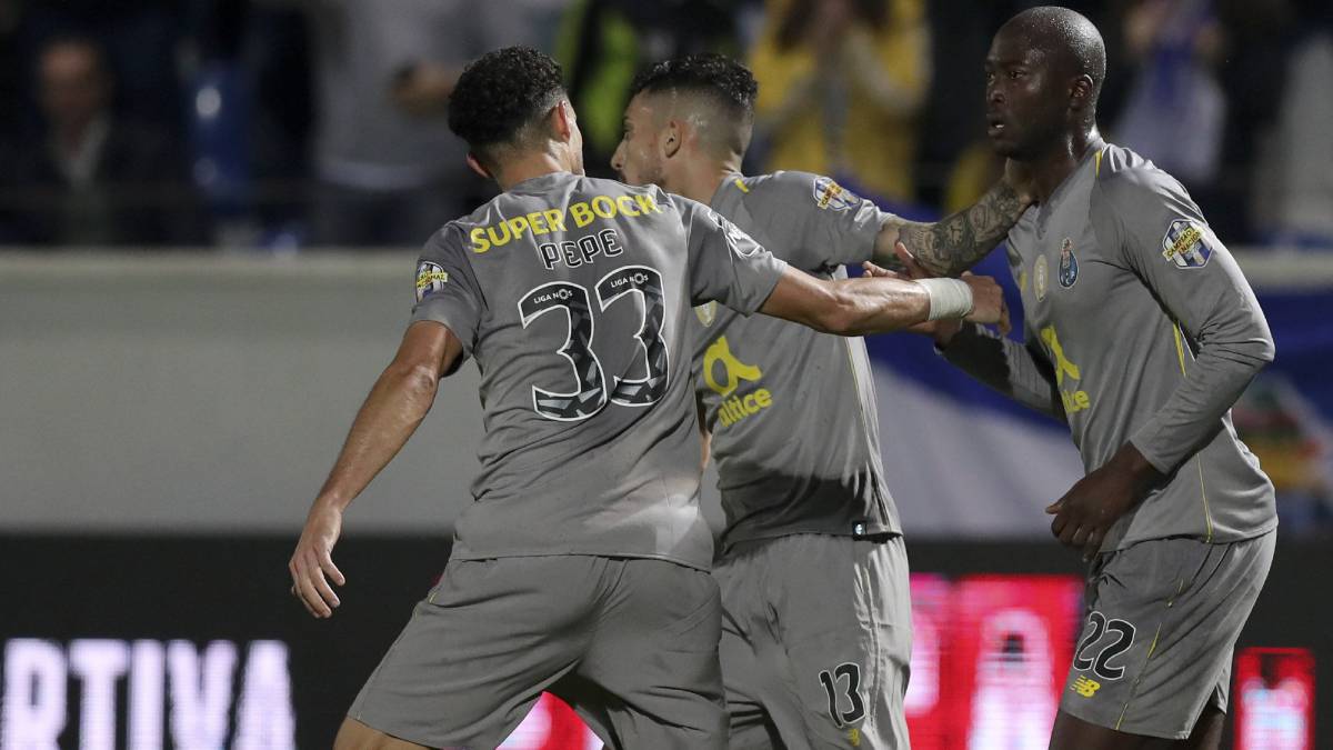 Pepe le da la victoria al Oporto y le coloca líder provisional