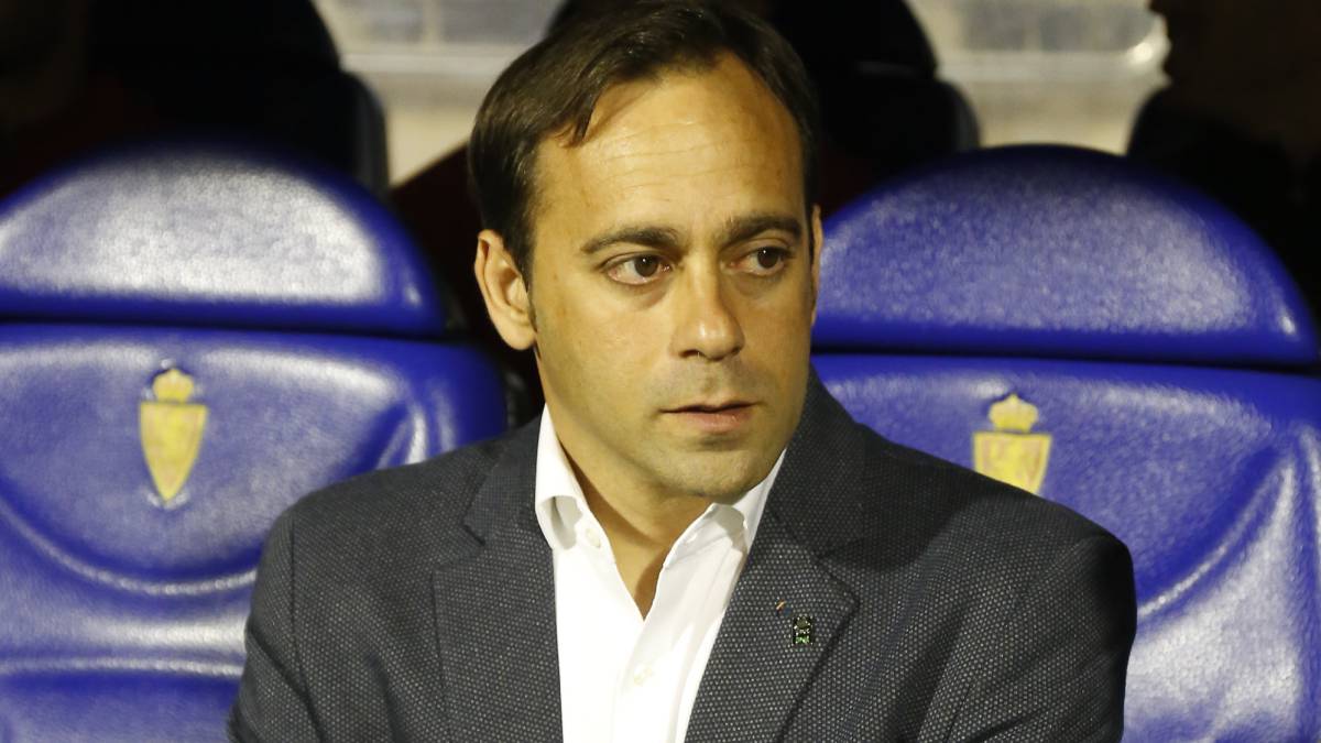 Fran Fernández, obligado a cambiar su once tipo ante el Granada