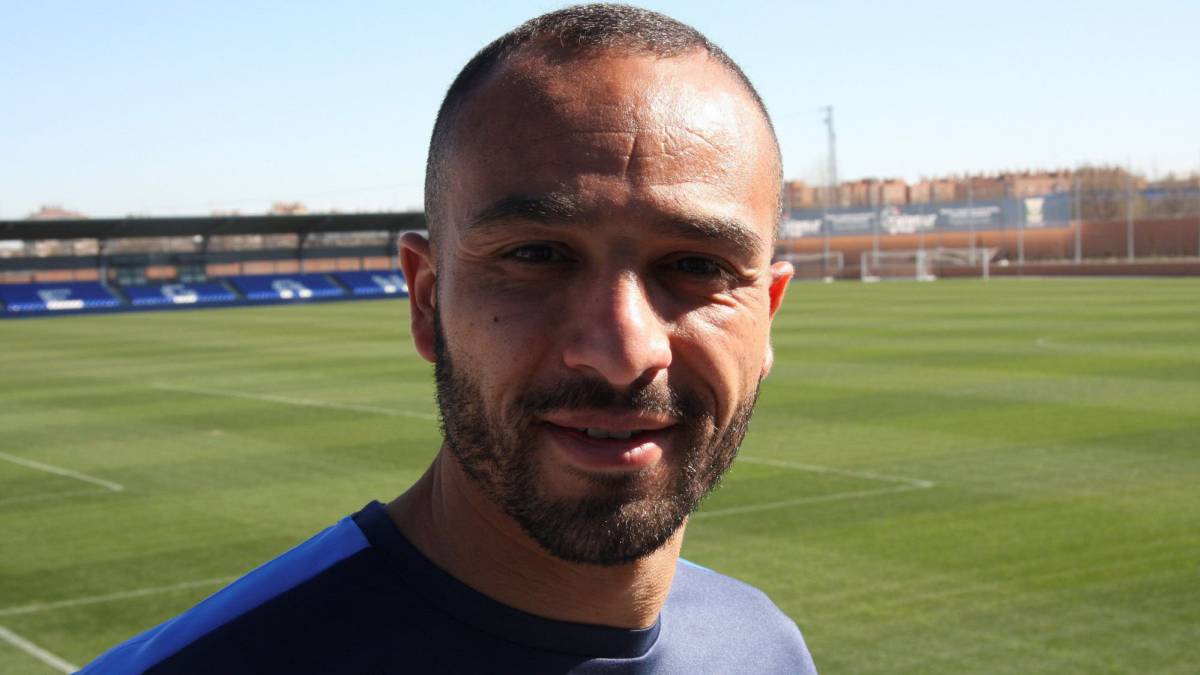 El Zhar, a sólo once partidos de superar a Noureddine Naybet