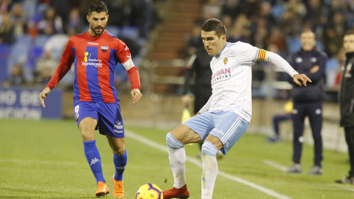 Zapater, solución de urgencia para el lateral izquierdo