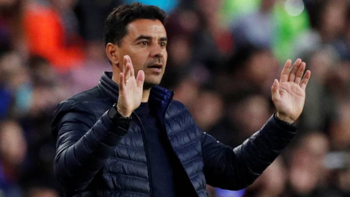 Míchel, durante un partido del Rayo.