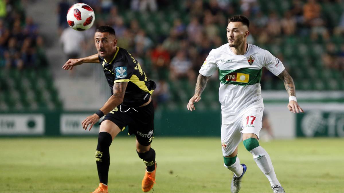 Adri Castellanos volverá a ser titular.