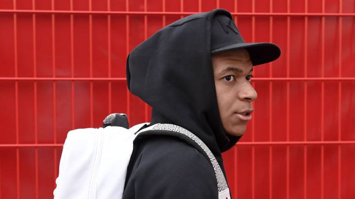 PSG fine Mbappé €180,000 for arriving late to team meeting