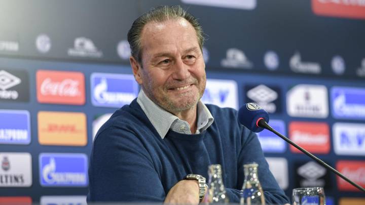 Stevens entrenará al Schalke hasta final de temporada tras el adiós a Tedesco