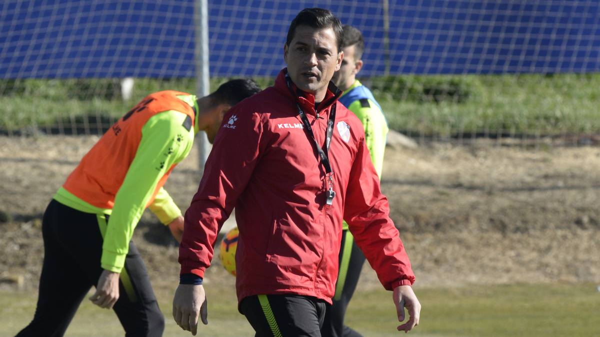 Francisco prepara para el Huesca una "minipretemporada"