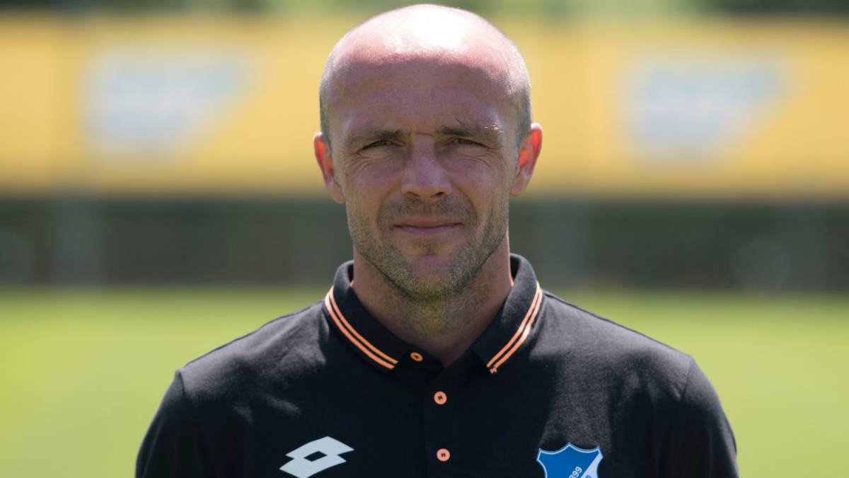 Schreuder, releve de Nagelsmann como entrenador del Hoffenheim