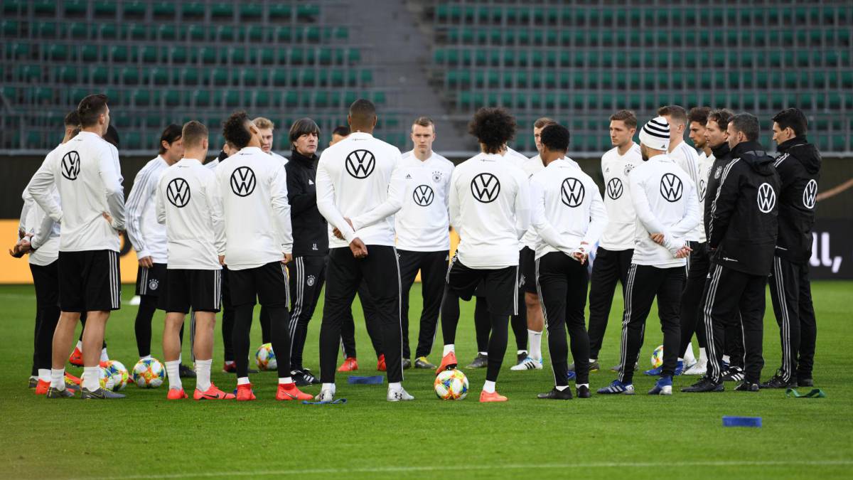 La enésima Alemania de Löw echa a rodar ante Serbia