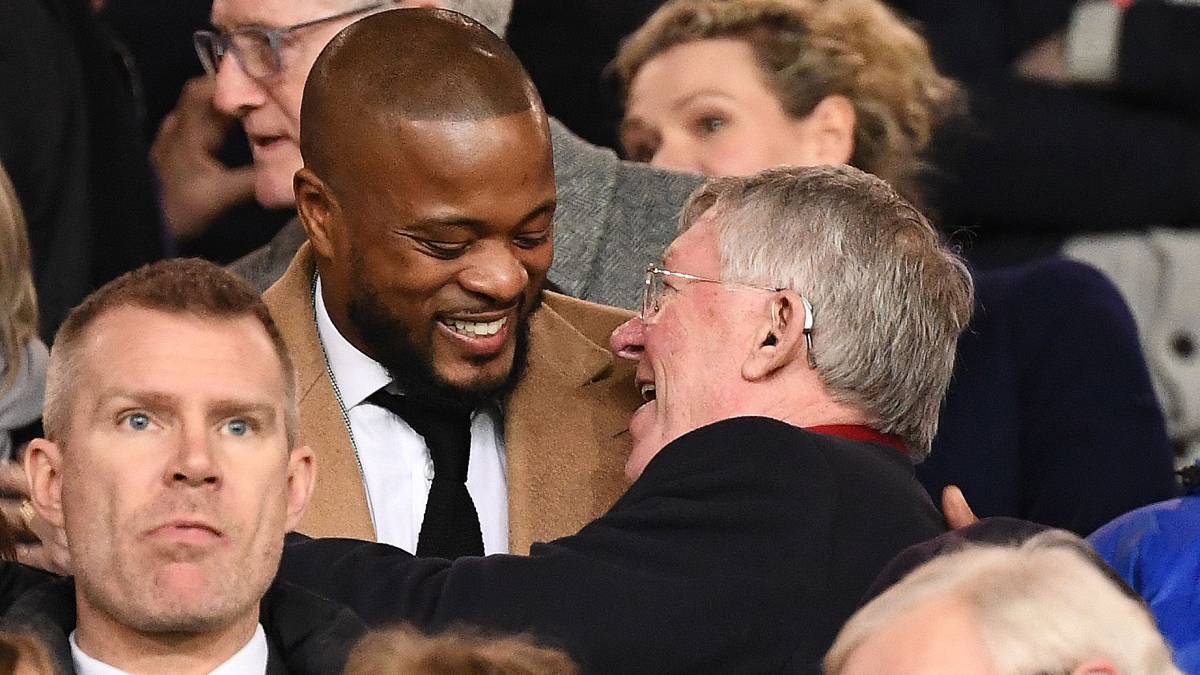 El PSG responde a Evra tras llamar "maricones" a sus jugadores