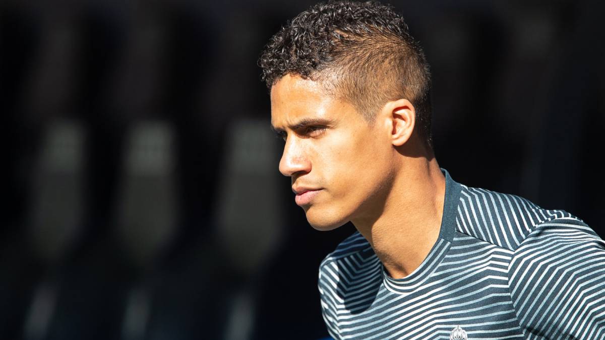 El central francés del Real Madrid, Raphael Varane, durante un entrenamiento.