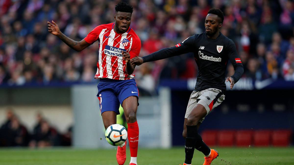 Guardiola eyeing Atlético's Thomas as Fernandinho's heir