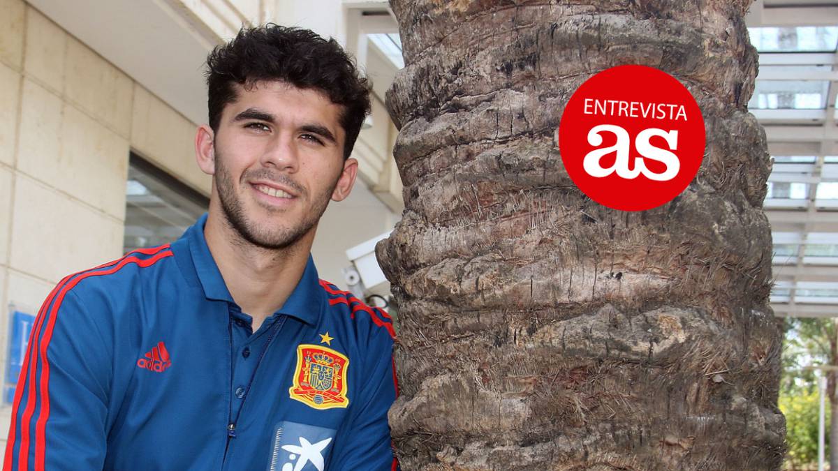 Carles Aleñá posa para As en Marbella.