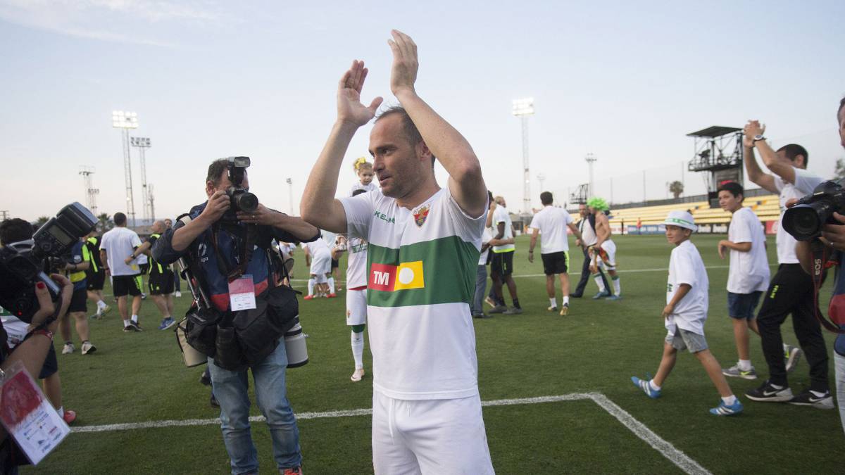 Nino agranda su leyenda: 400 partidos con el Elche