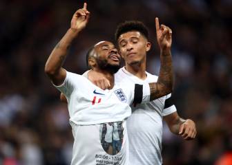 Sterling toca el cielo en Wembley e Inglaterra arrolla a Chequia