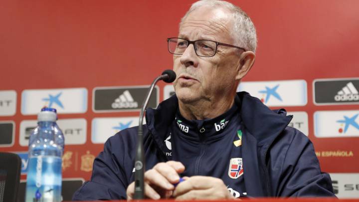 Lagerback: "España, por ocasiones, fue justo vencedor"