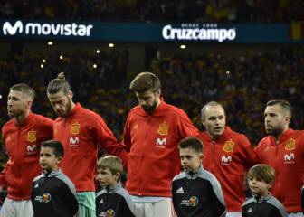 Solo repiten cinco jugadores del Mundial en el once de España