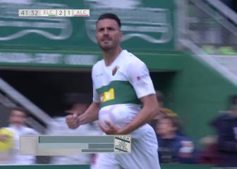 El Elche se gusta ante el Alcorcón toma más aire sobre el descenso