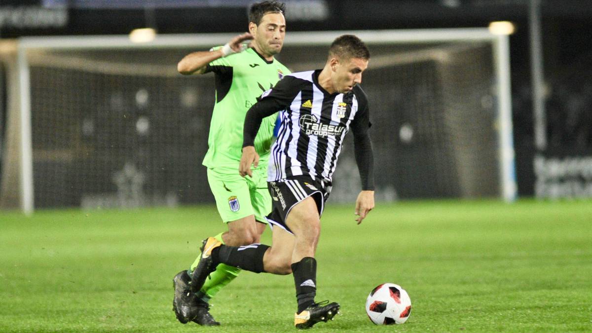 Imagen del partido disputado entre el Cartagena y el Badajoz en la primera vuelta.