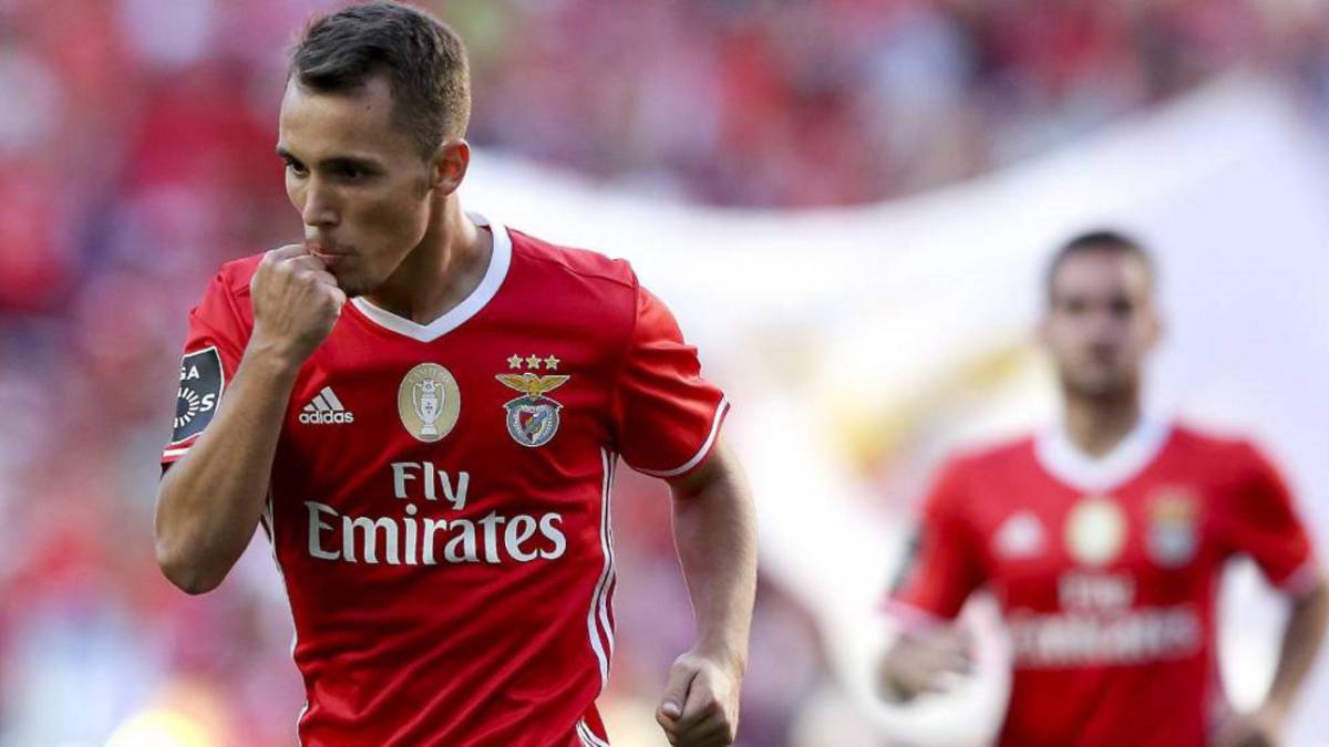 La Juve cifra en 50M€ a Grimaldo ante la mirada del Atleti