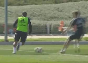 Roberto Carlos rolls back years to give youngsters Real runaround