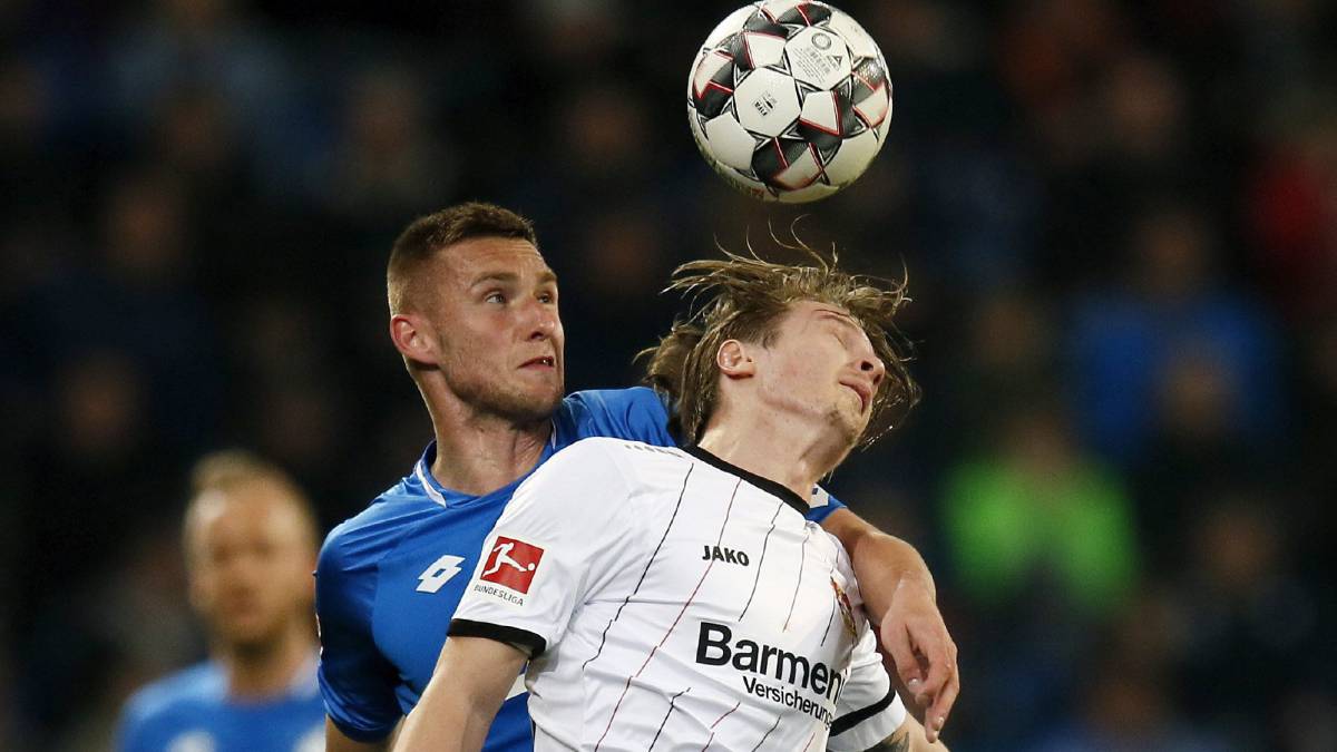 El Leverkusen cae goleado y se aleja de la zona 'Champions'