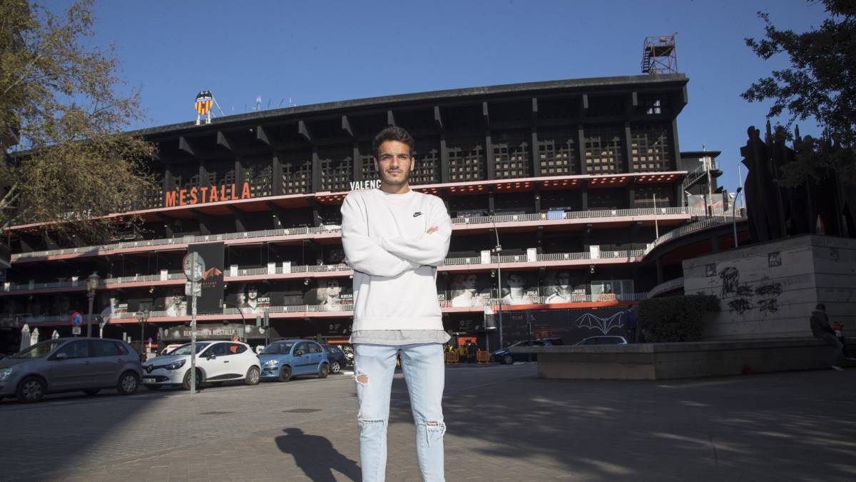 Chirivella: "Se dijeron mentiras de mi salida del Valencia"