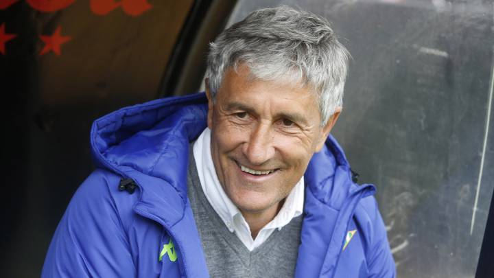 El técnico del Betis Quique Setién estaría en la mira del club Chivas de México, que busca entrenador en Europa. El cántabro tiene un año más de contrato.