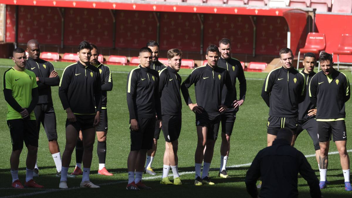 La afición sportinguista alberga optimismo de cara a Tenerife