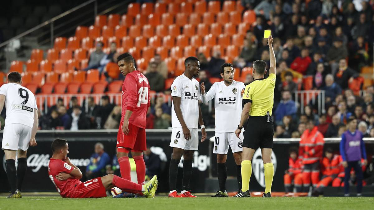 Valencia: el derbi ante el Levante peligra para seis apercibidos