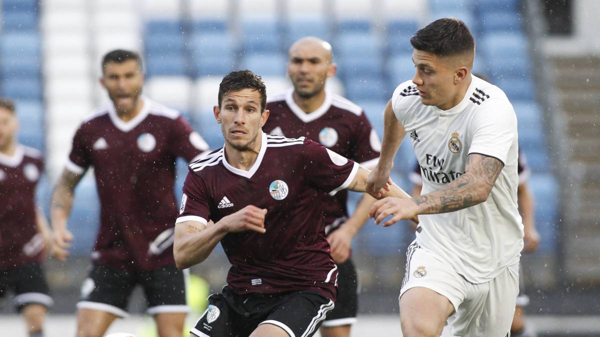 Al Castilla se le va una ocasión de oro para mirar hacia arriba