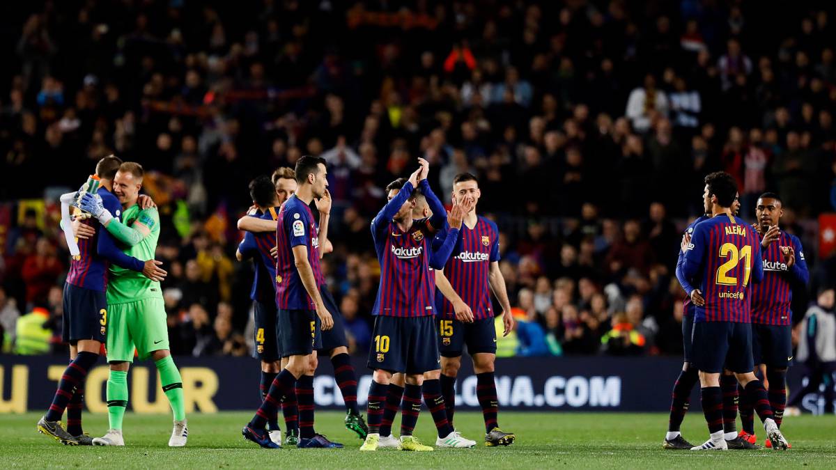 Euforia contenida en el vestuario: ni cava ni gritos de ‘campeones campeones’