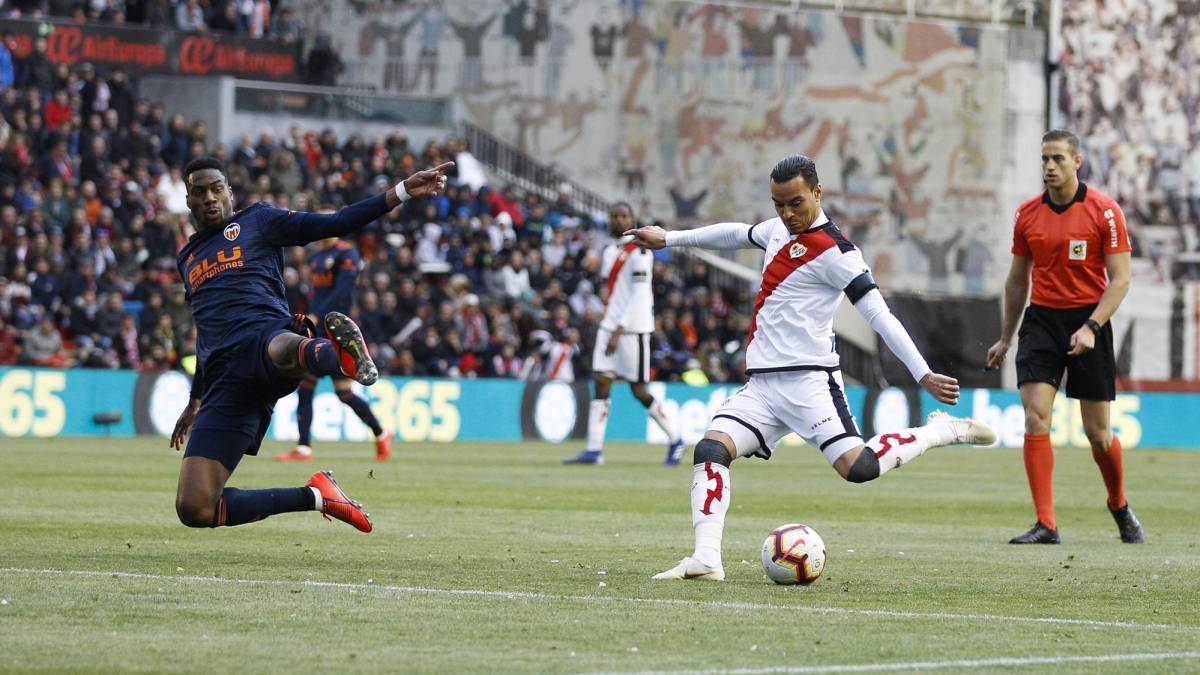 Kondogbia y Raúl de Tomás.