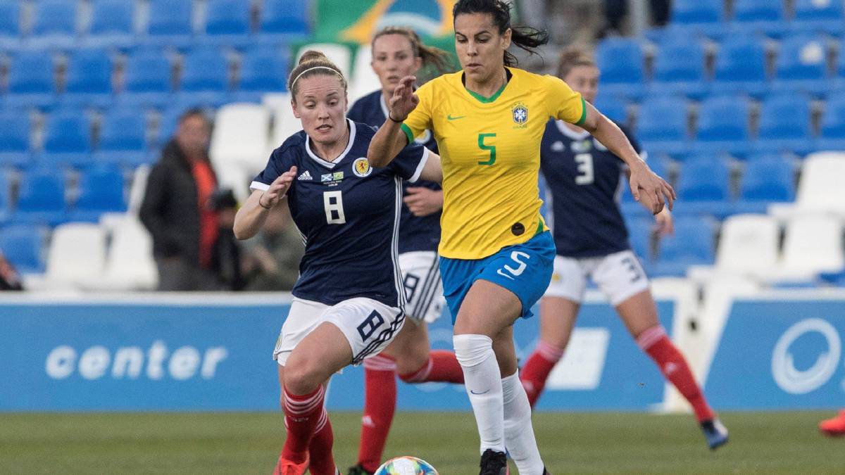 Brasil se atasca en su preparación para el Mundial y vuelve a perder
