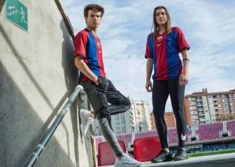 Barcelona reissue 1998 season shirt to celebrate anniversary
