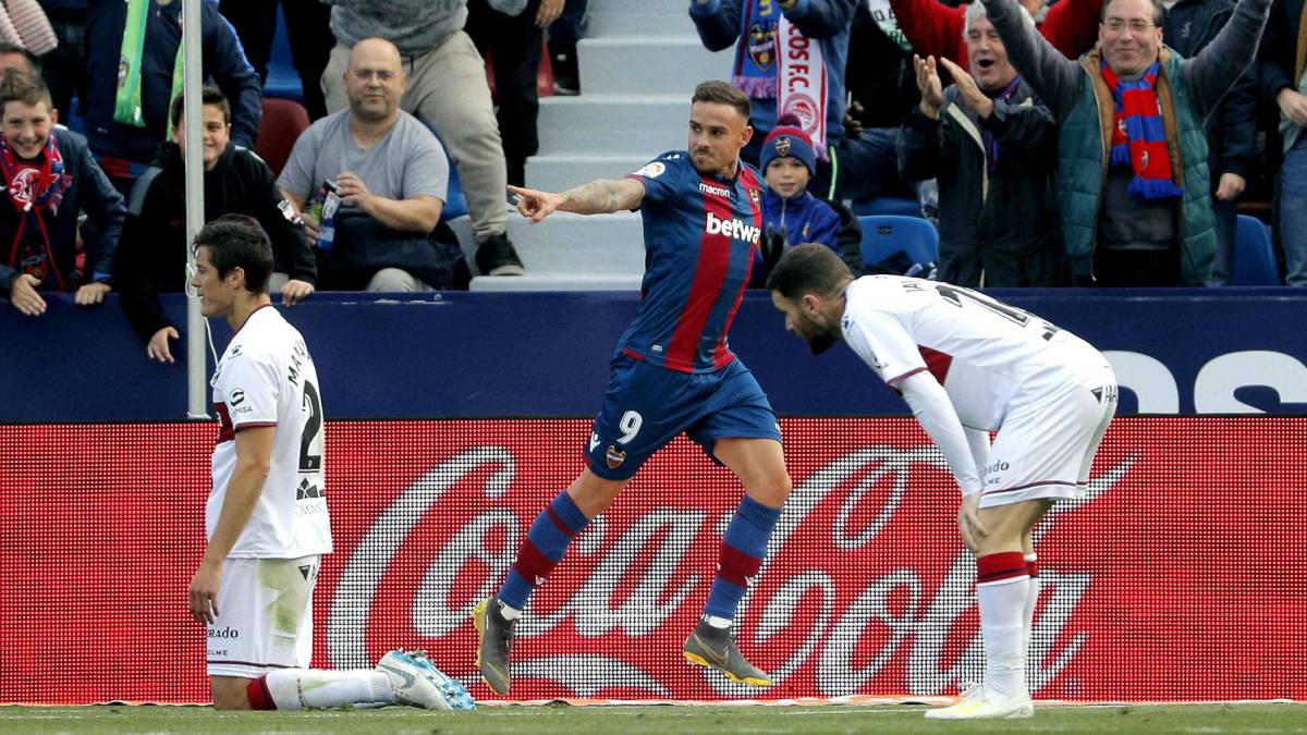 Roger tiene ya a solo tres goles los históricos 15 de Arouna Koné